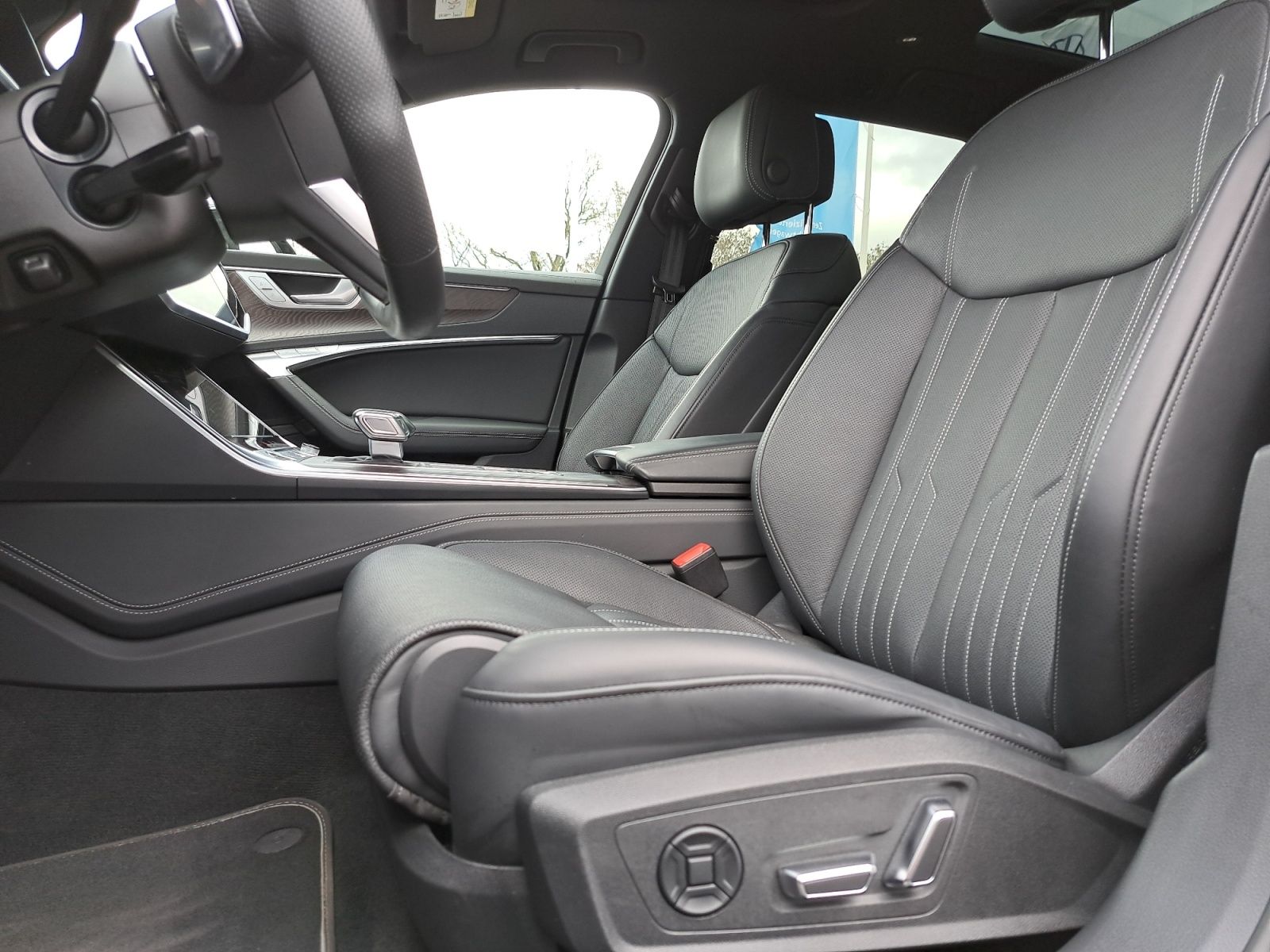 Audi A6 Avant 55 TFSIe quattro S tronic - Samsaru's Car Outlet