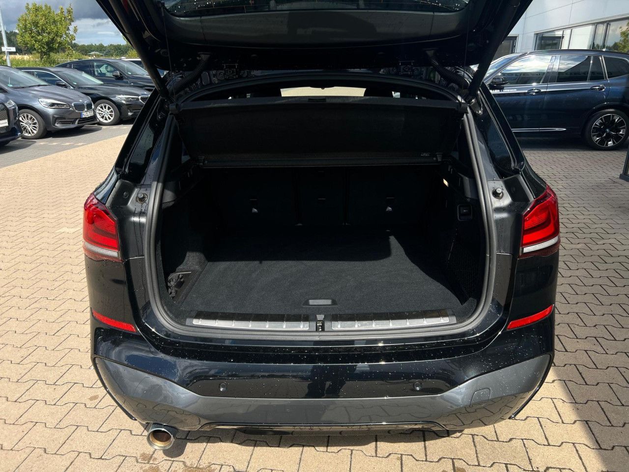 BMW X1 xDrive25e M-Sport - Samsaru's Car Outlet