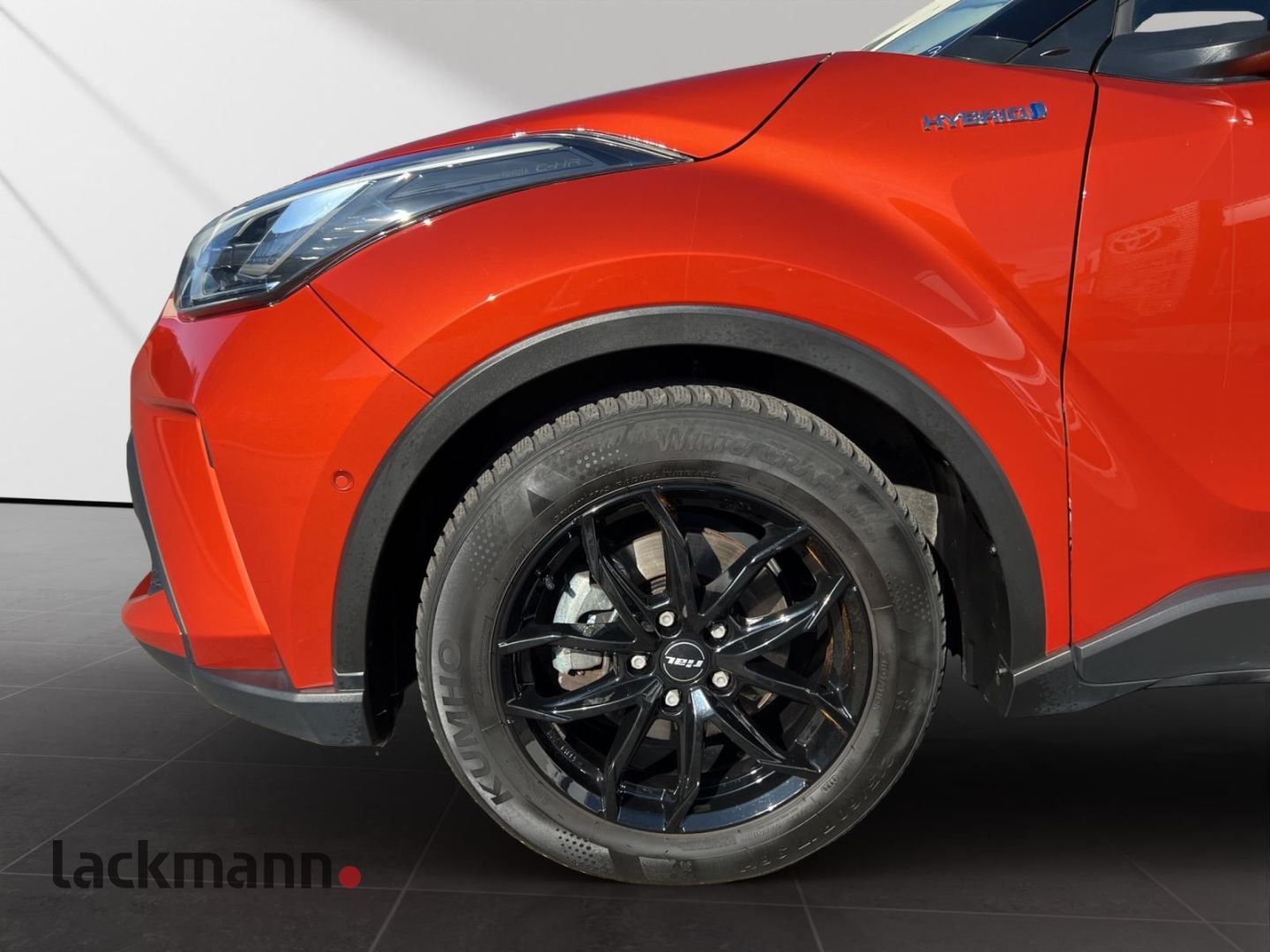Toyota C-HR 2.0 Hybrid Orange Edition - Samsaru's Car Outlet