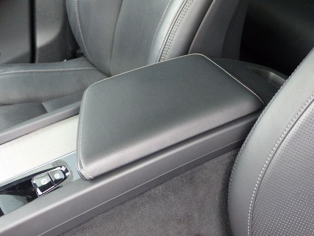 Volvo XC60 R Design B4 AWD Aut.