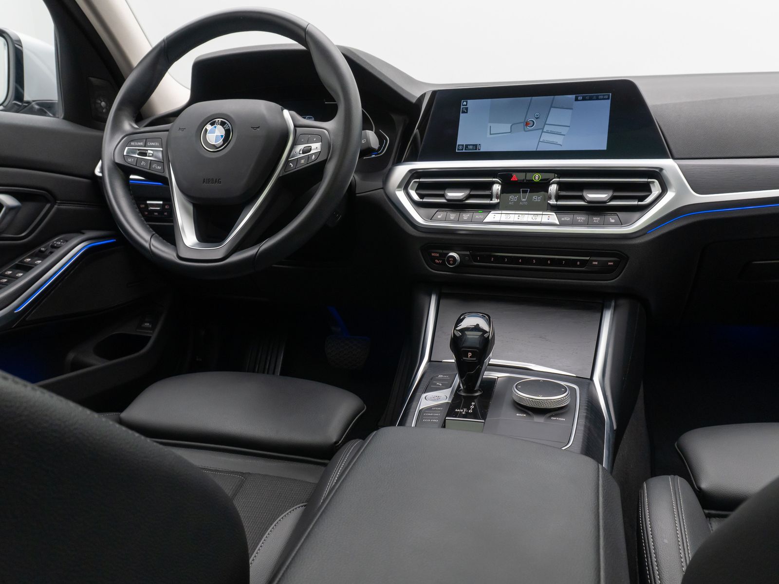 BMW 320d SportLine - Samsaru's Car Outlet