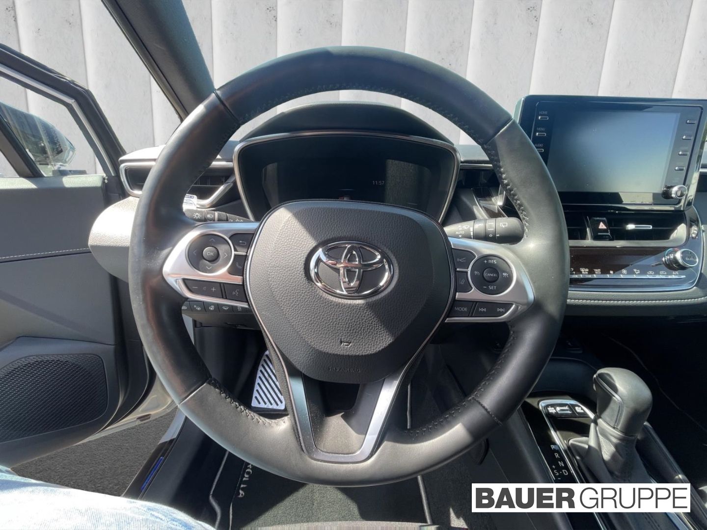 Toyota Corolla Hybrid Club 2.0 - Samsaru's Car Outlet