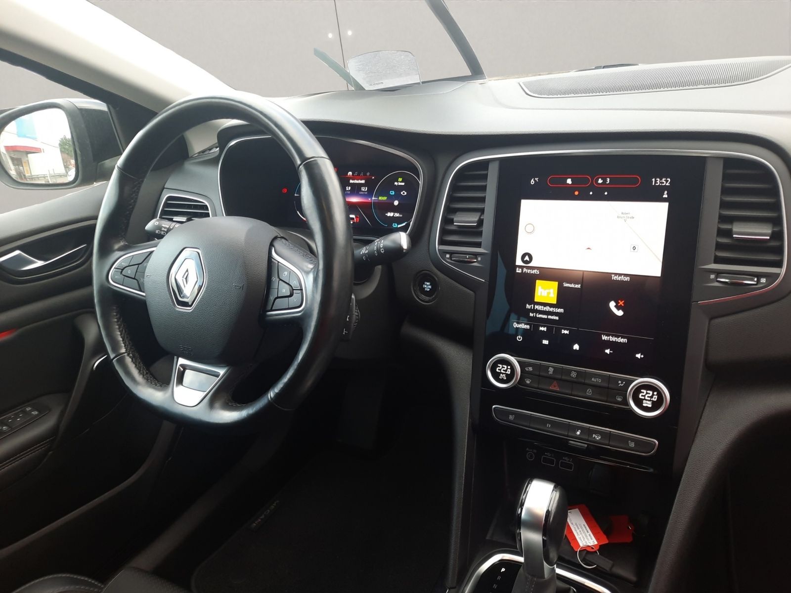 Renault Megane Grandtour INTENS E-TECH - Samsaru's Car Outlet