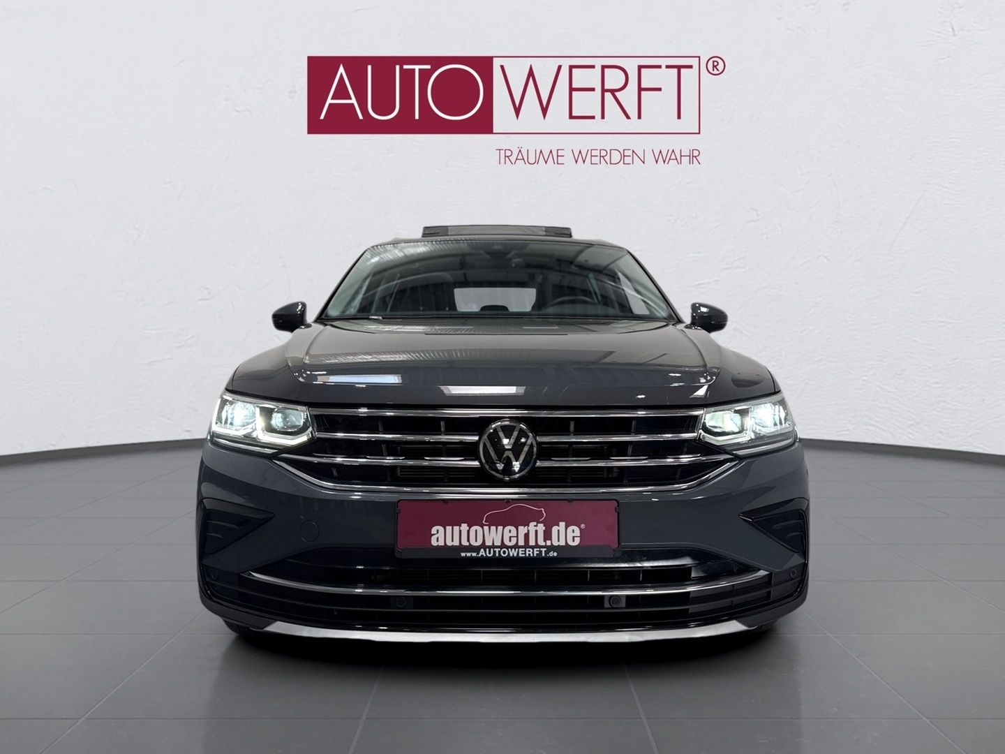 Volkswagen Tiguan 2.0 TSI 4M DSG ELEGANCE MATRIX PANO AHK K
