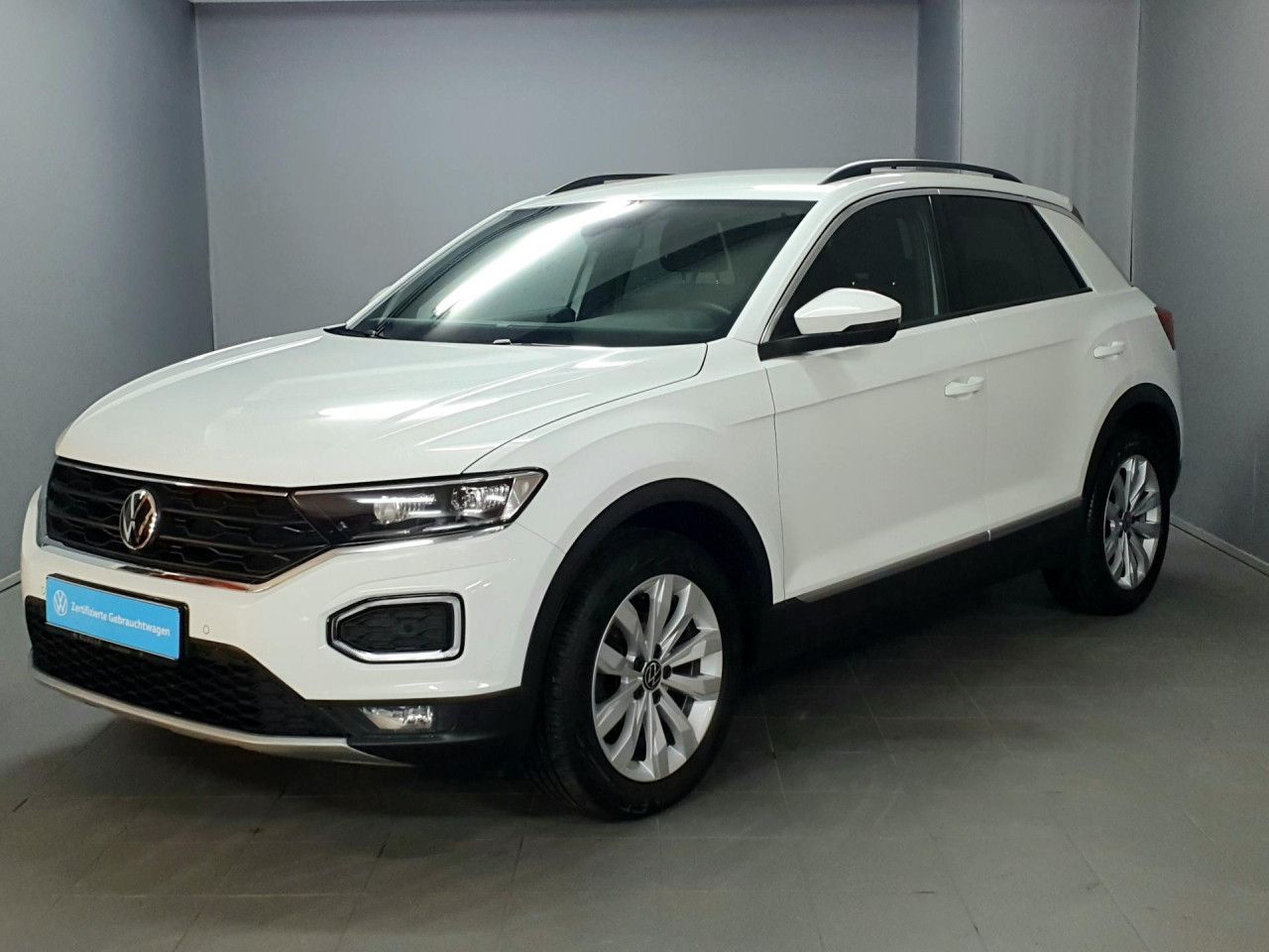 Volkswagen T-Roc 1.5 TSI DSG - Samsaru's Car Outlet