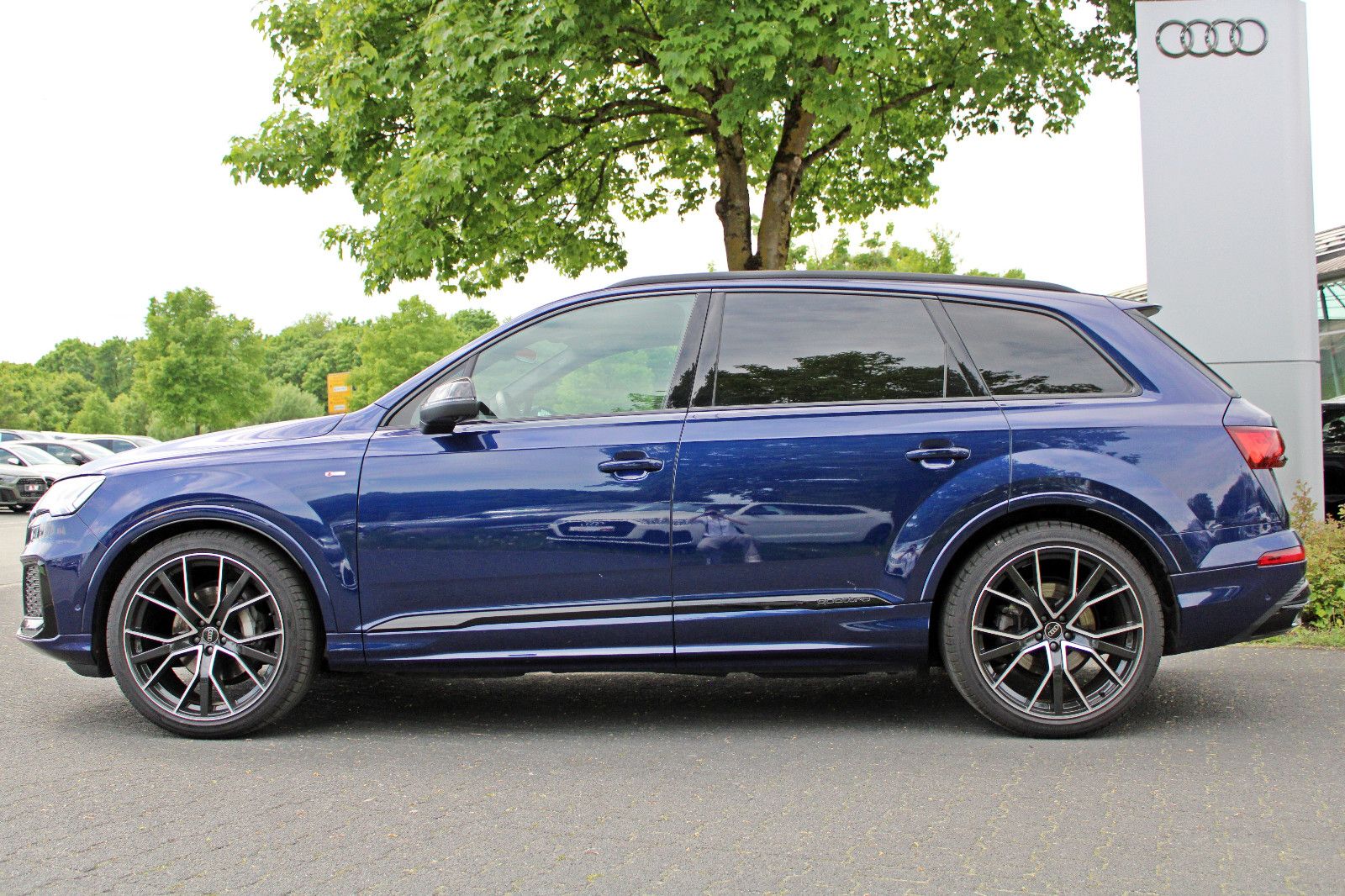 Audi Q7 50TDI S LINE BLACK PANO HUD STHZ AHK MATRIX