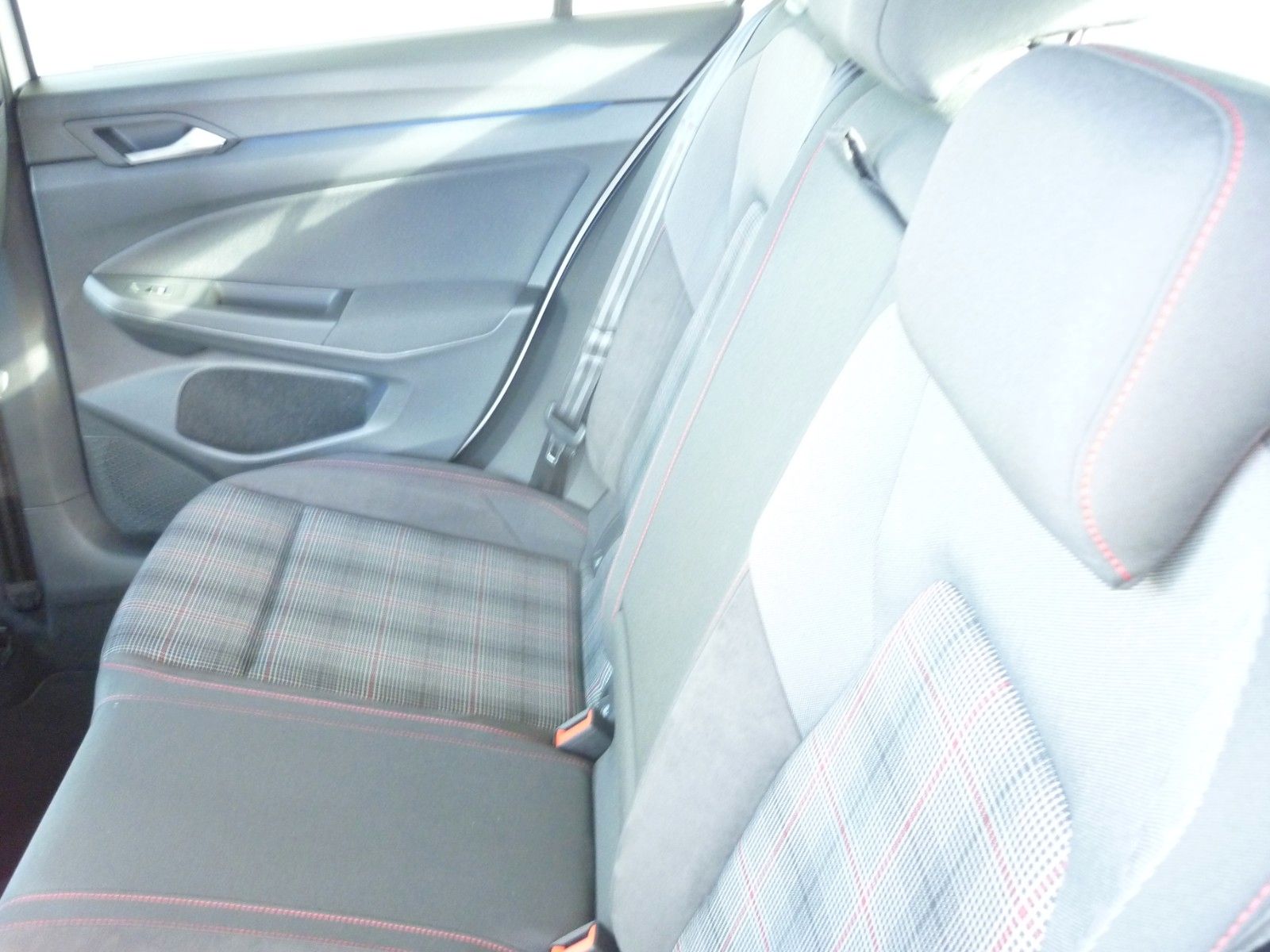 Volkswagen Golf VIII 2.0 GTI - Samsaru's Car Outlet