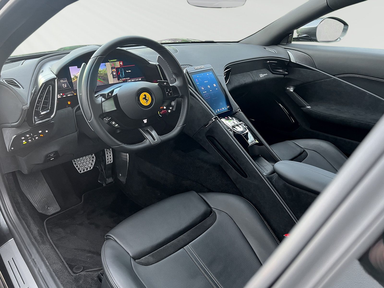 Ferrari Roma 20 - Samsaru's Car Outlet