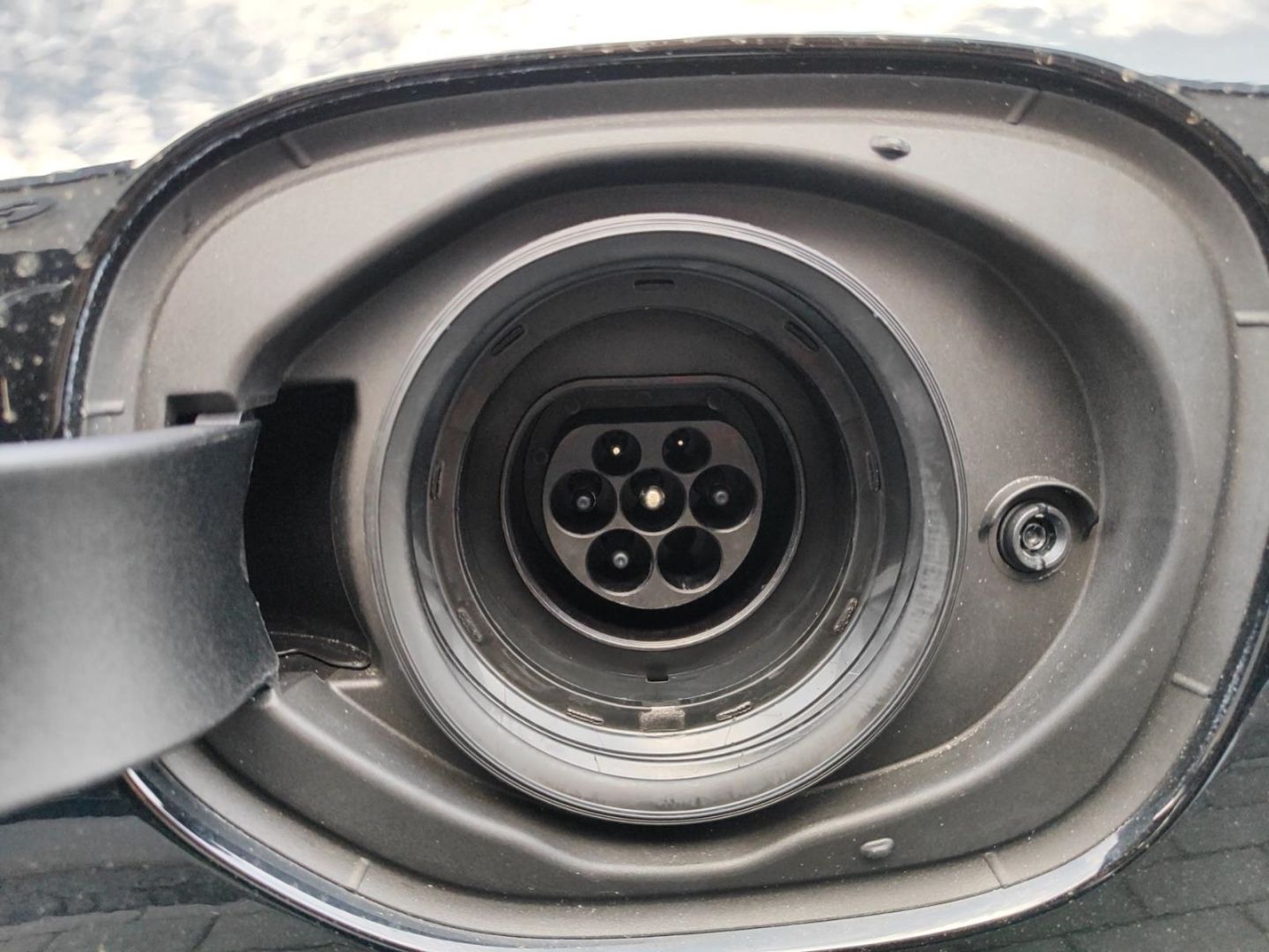 Volvo XC60 T8 Ultra Black Edition Recharge Plug-In Hyb - Samsaru's Car Outlet