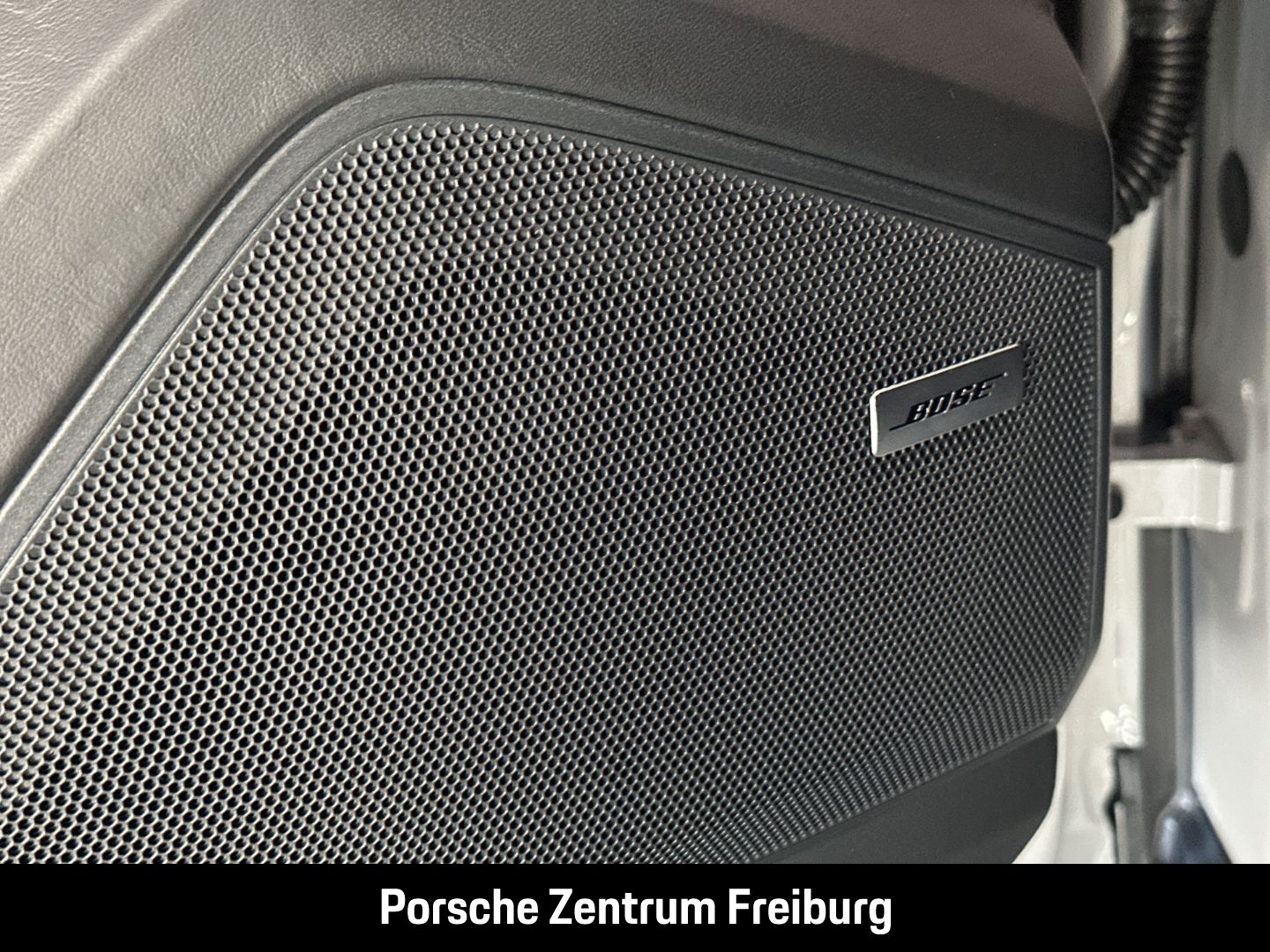 Porsche Cayenne Surround-View BOSE Luftfederung LED