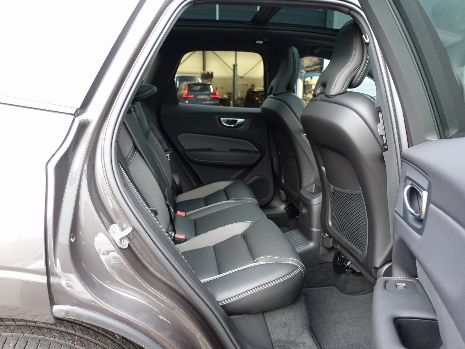 Volvo XC60 Plus, T6 AWD/Pano/AHK/360°/BLIS/H&K