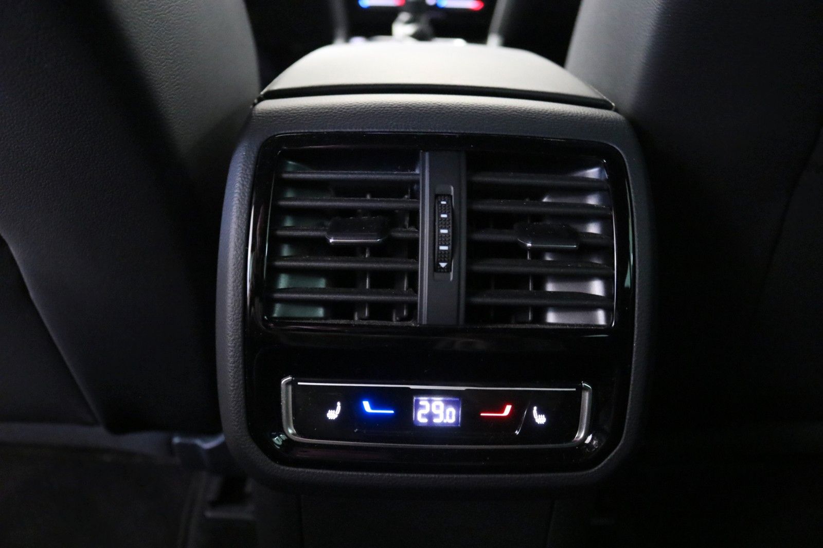 Volkswagen Passat 4Motion R-Line Matrix 360° Memory AHK