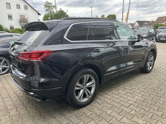 Volkswagen Touareg 3.0 TDI 4M R-LINE - Samsaru's Car Outlet