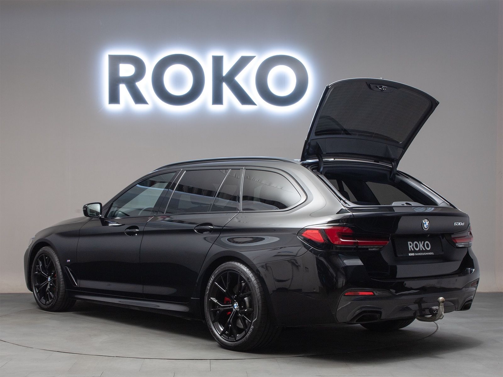 BMW 530d Touring M-Sport 360°StandH.HuD Laser H&K...