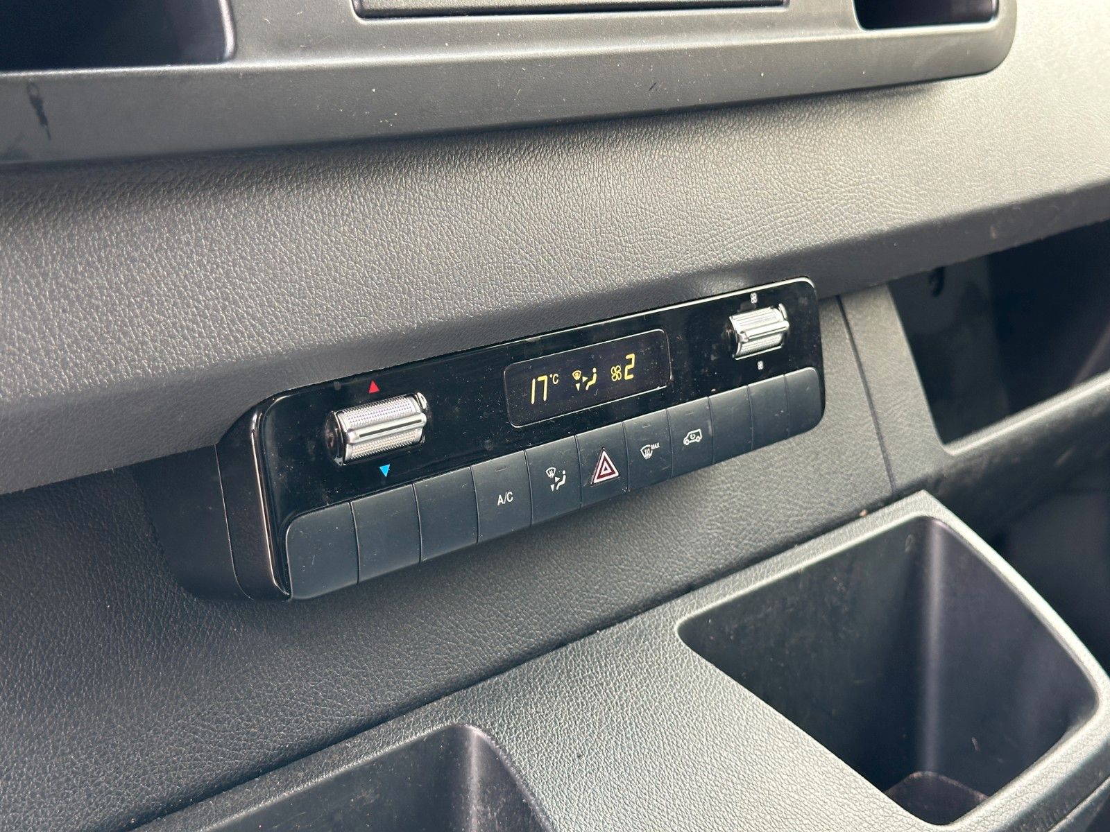 Mercedes-Benz eSprinter III - Samsaru's Car Outlet