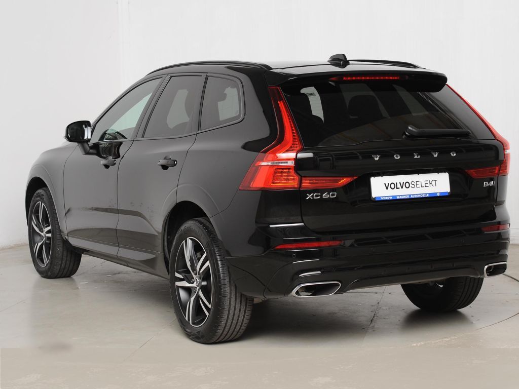 Volvo XC60 B4 D AWD Geartronic R-Design *Xenium * AHK*