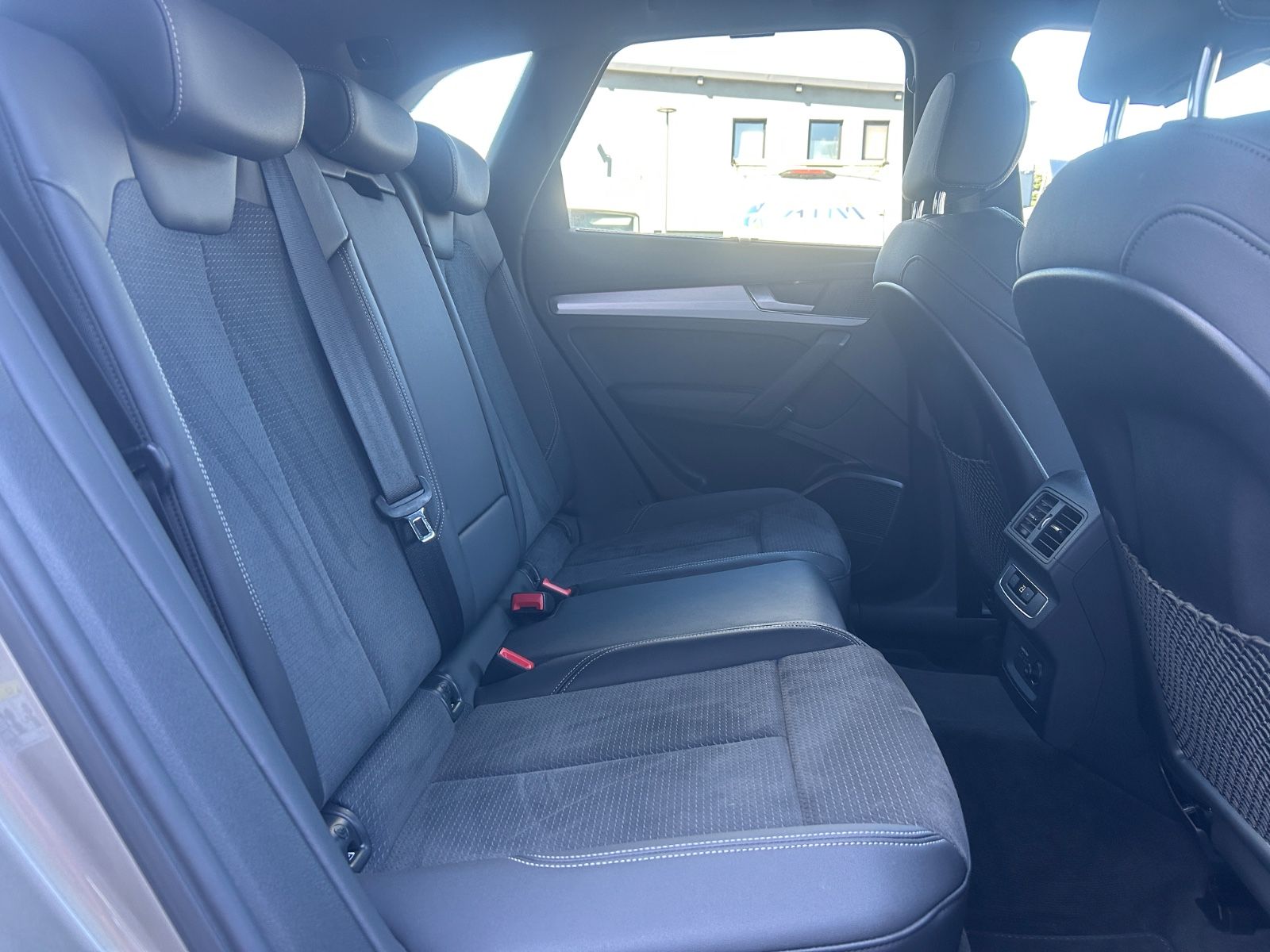 Audi Q5 40 TDI quattro S line - Samsaru's Car Outlet