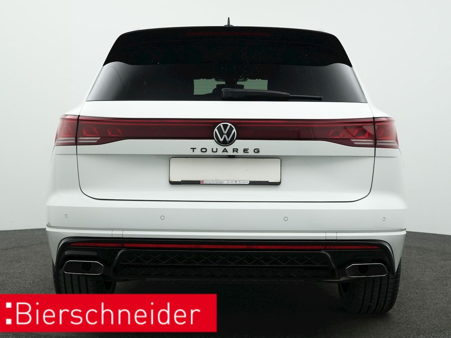 Volkswagen Touareg 3.0 TDI R-Line - Samsaru's Car Outlet
