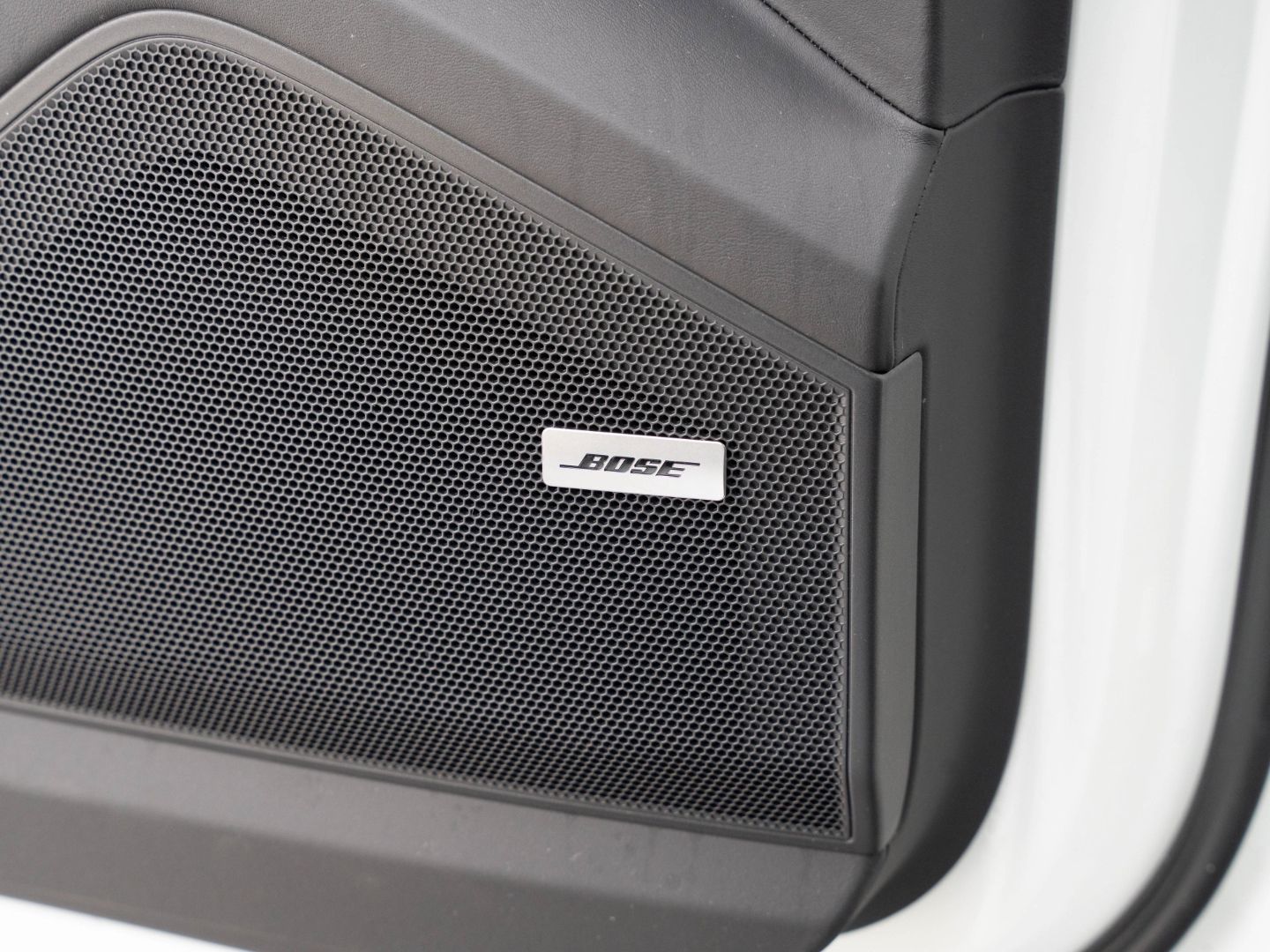Porsche Cayenne E-Hybrid Coupe InnoDrive Surround View