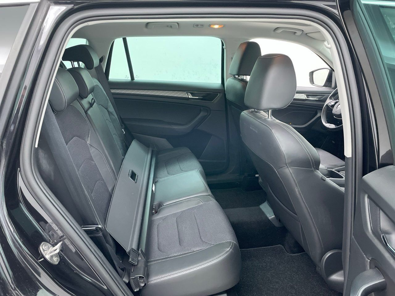 Skoda Kodiaq 2.0 TDI Style 4x4 Matrix Virtual 360° AHK