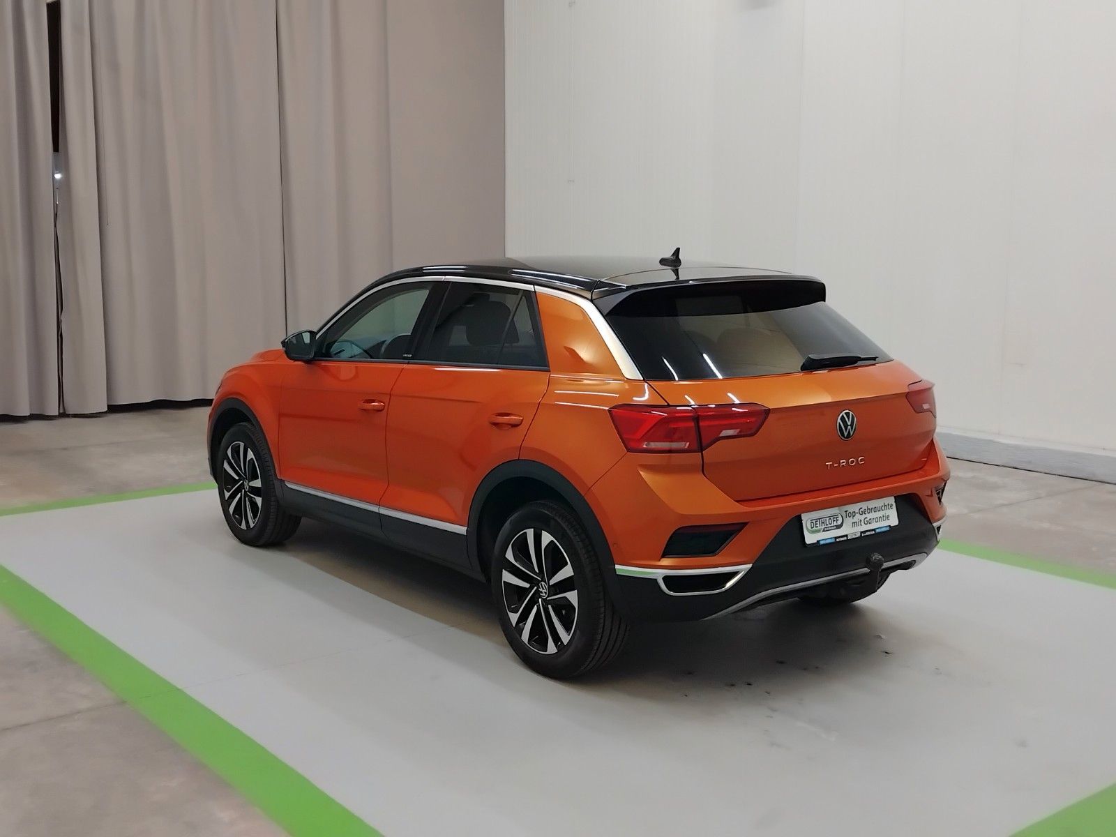 Volkswagen T-Roc 1.5 TSI United - Samsaru's Car Outlet