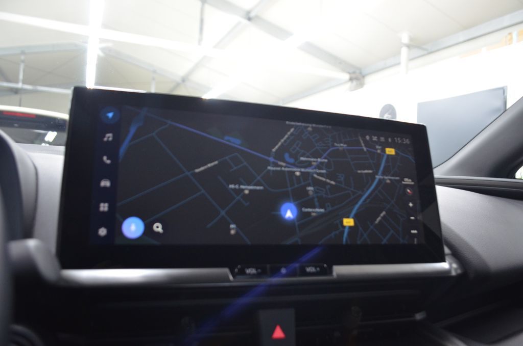 Toyota C-HR 1.8 Hybrid Team D*Allwetterreifen*SHZ*Parks