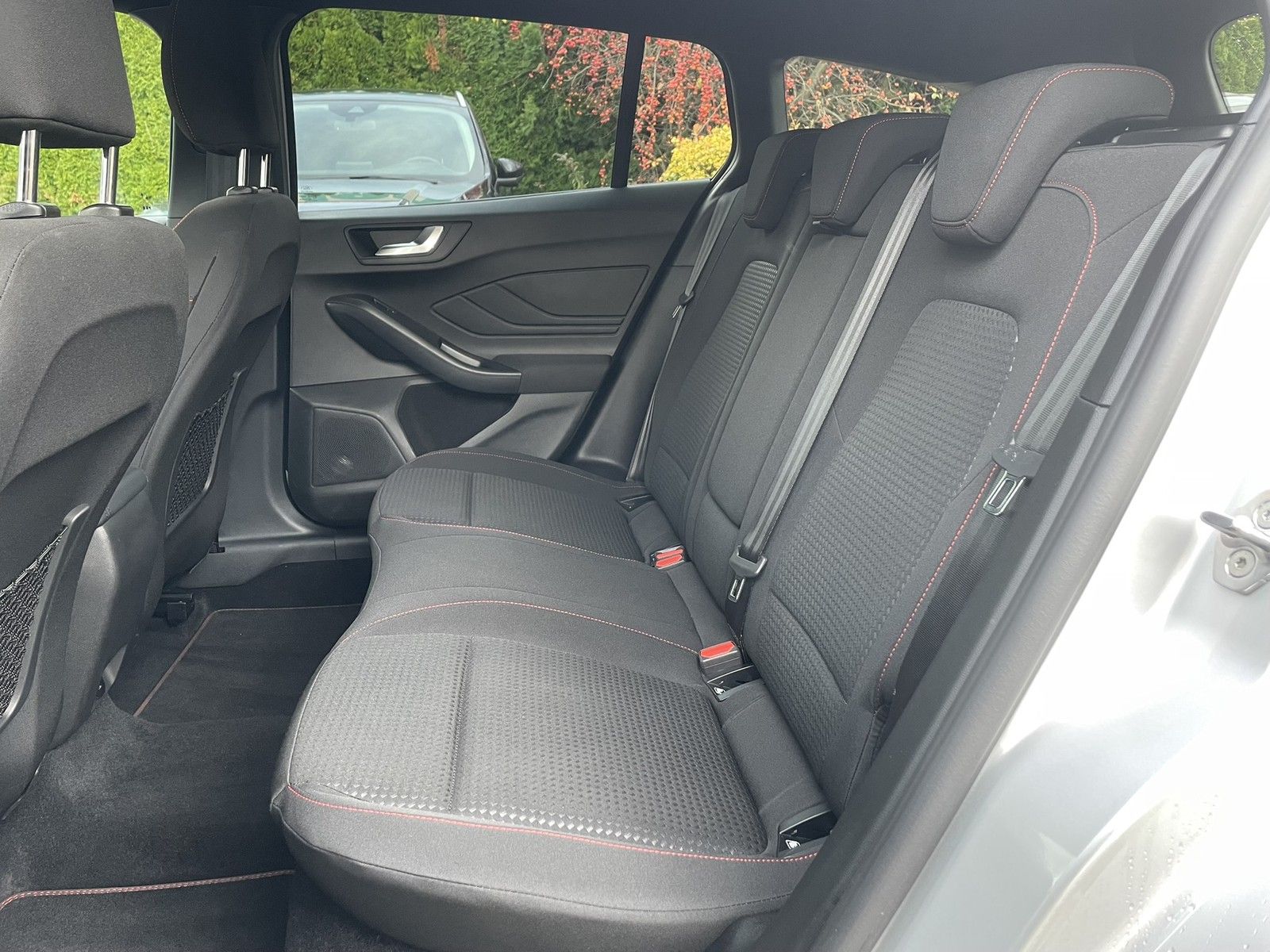 Ford Focus Turnier 1.0 EcoBoost Hybrid Aut. ST-Line X