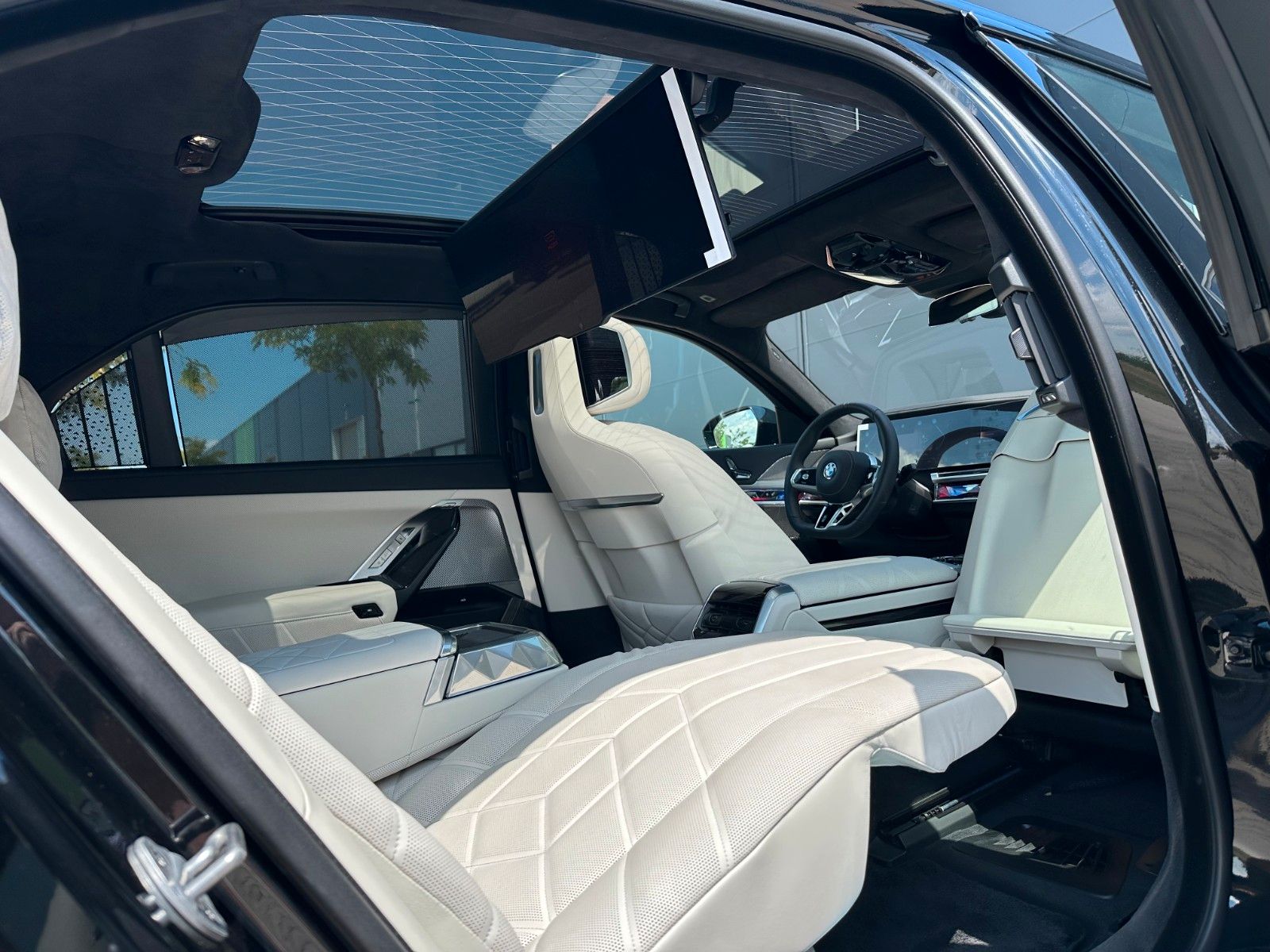 BMW 740xd*M Sport*VOLL*TV*SKY*AUT.TÜR*G.LUSSO*EXECU