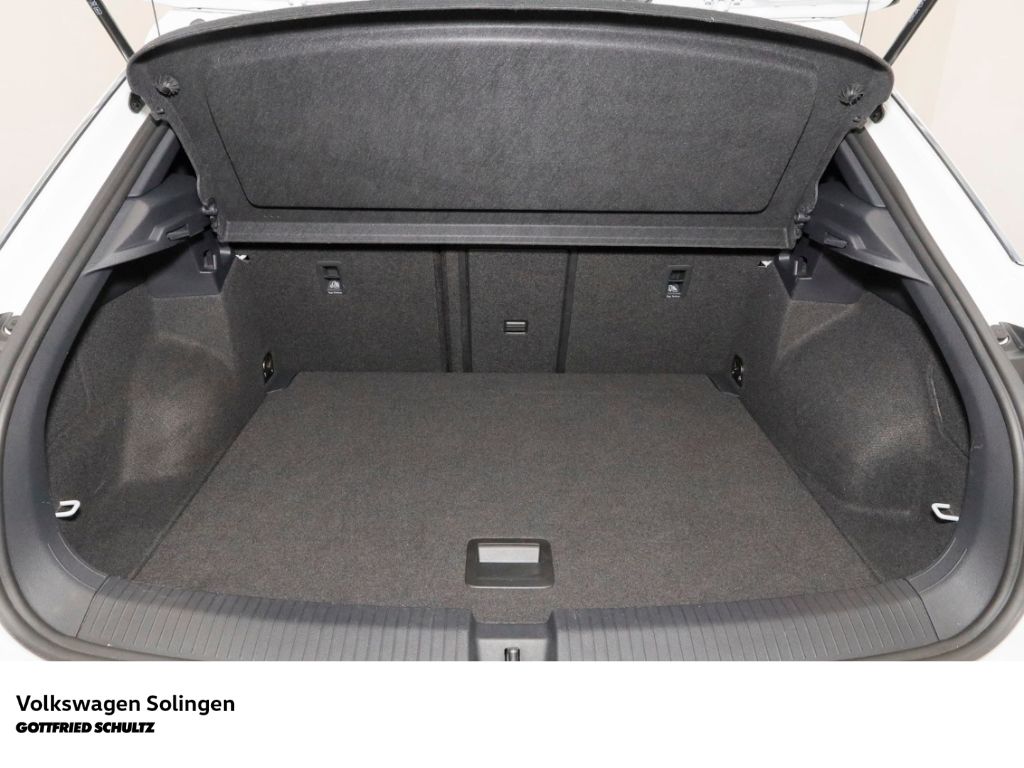 Volkswagen T-Roc 1.5 TSI Sport DSG - Samsaru's Car Outlet