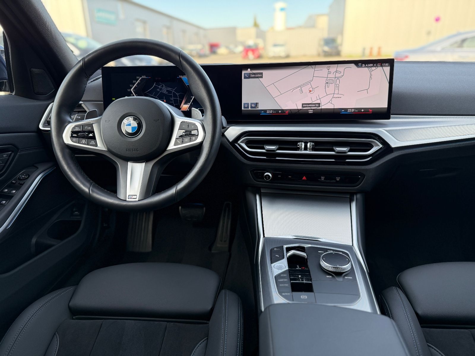BMW 320 d xDrive M-SPORT - Samsaru's Car Outlet