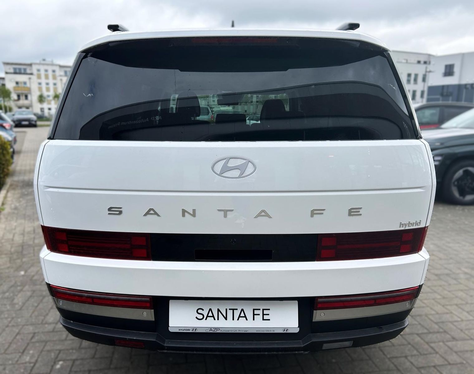 Hyundai SANTA FE 1.6 HEV 4WD - Samsaru's Car Outlet