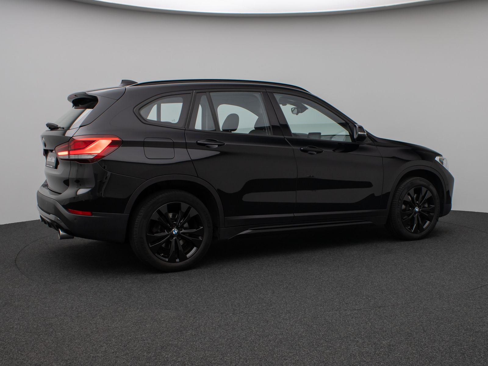 BMW X1 xD20i Sport Line - Samsaru's Car Outlet