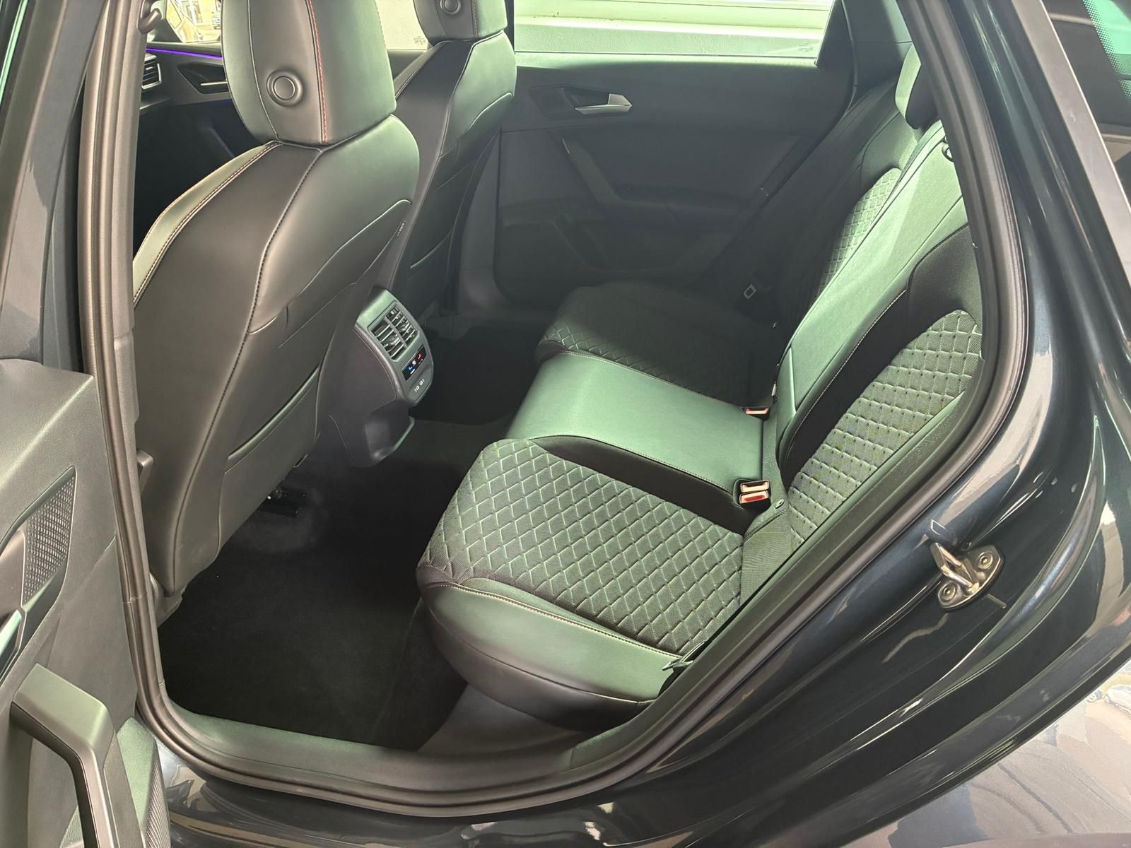 Seat Leon SP 1.5eTSI FR LED NAVI ACC TOTWINKEL KAMERA