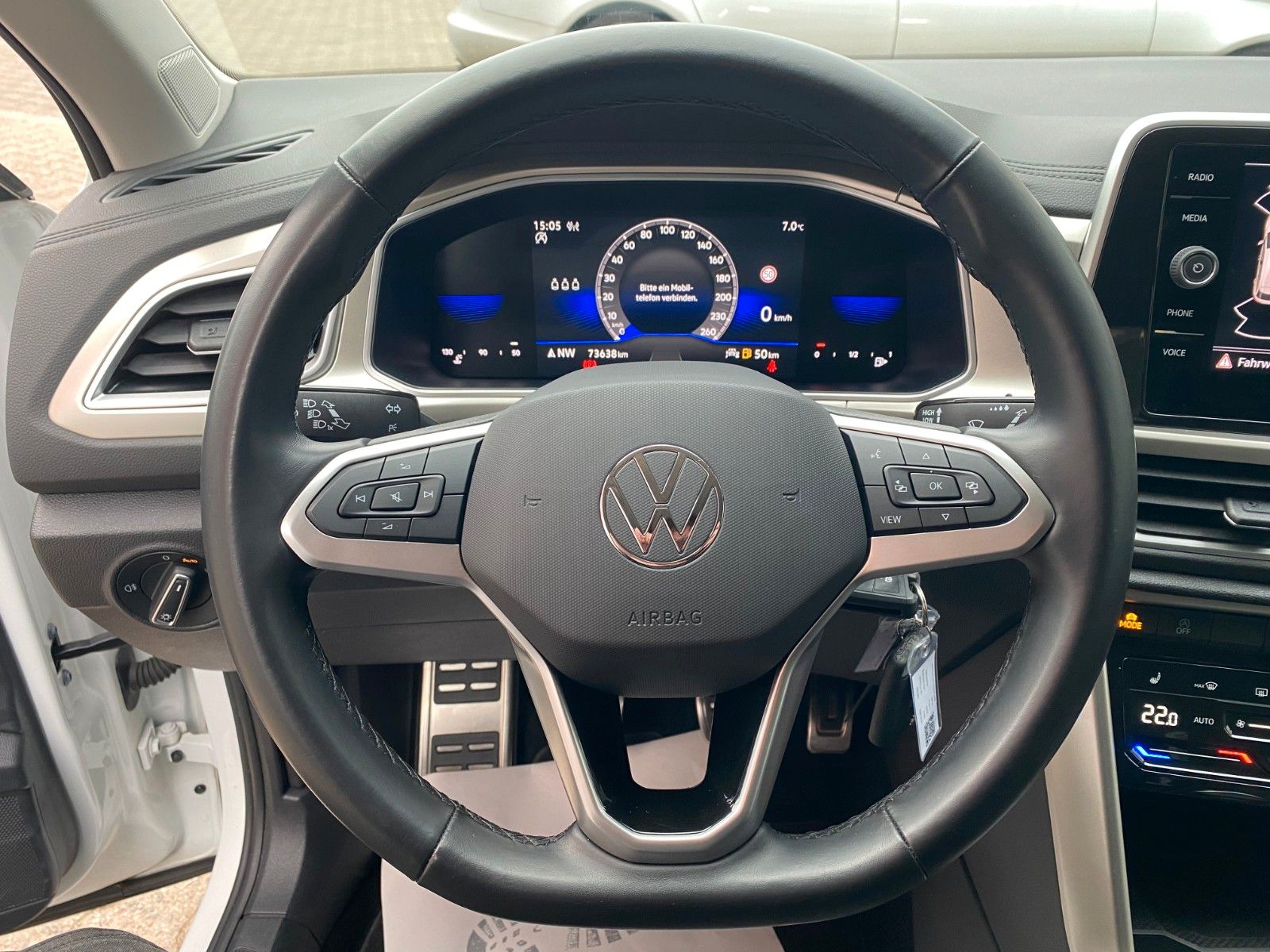 Volkswagen T-Roc Move - Samsaru's Car Outlet