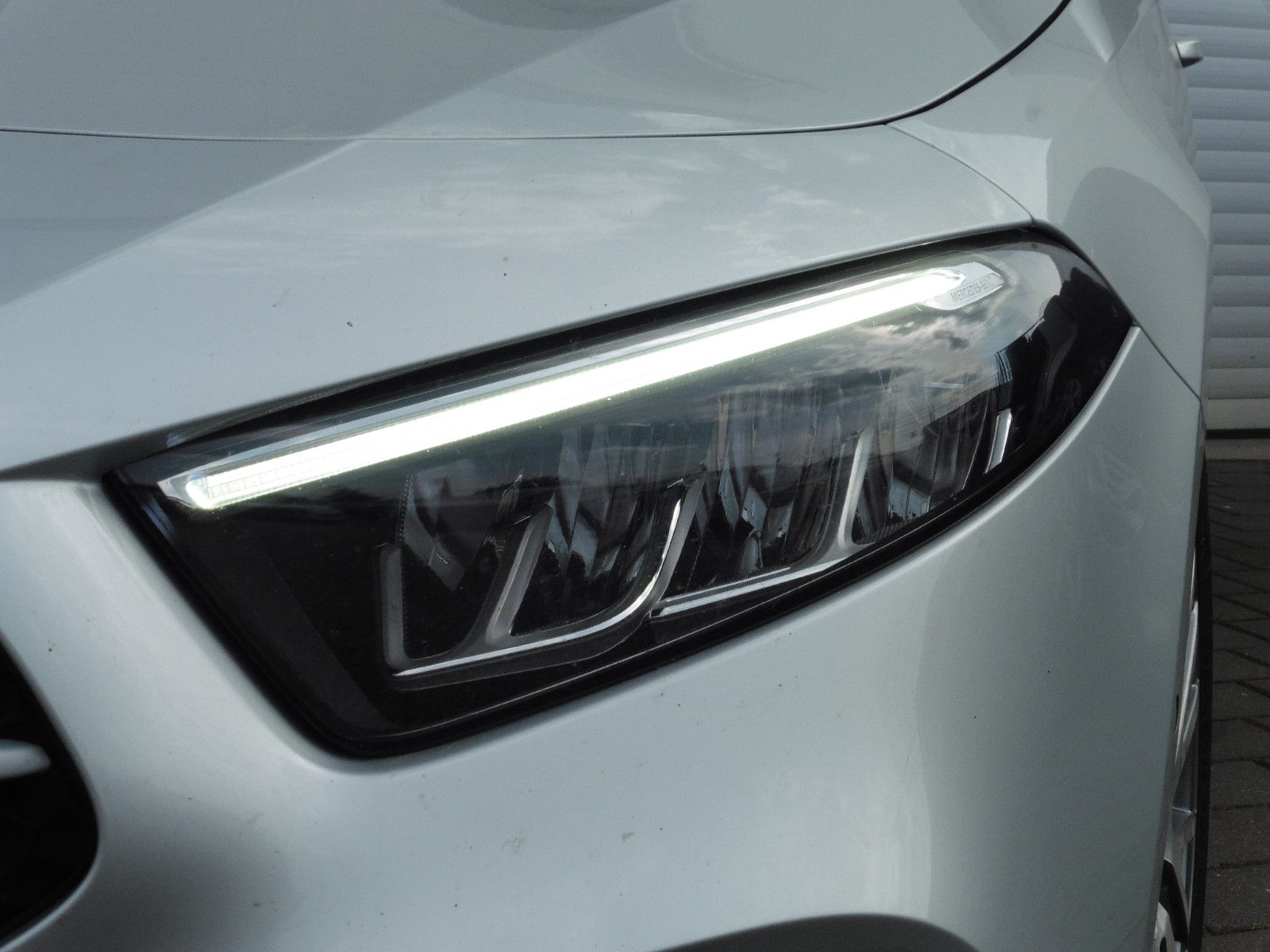 Mercedes-Benz A 180 d Lim DCT - Samsaru's Car Outlet