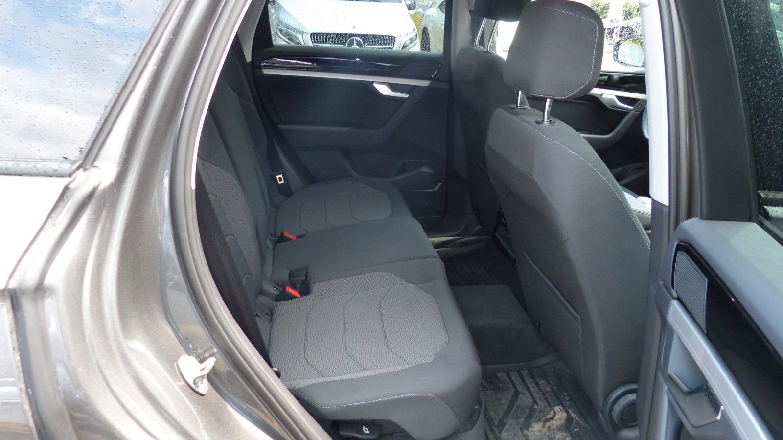 Volkswagen Touareg 3.0 TDI 4 Motion - Samsaru's Car Outlet