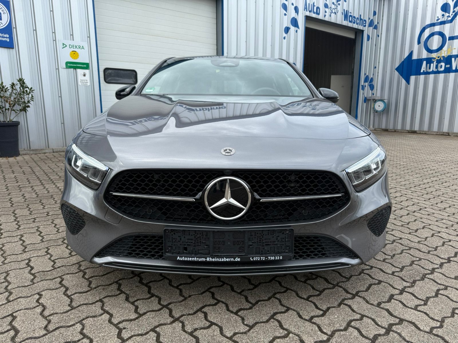 Mercedes-Benz A200 - Samsaru's Car Outlet