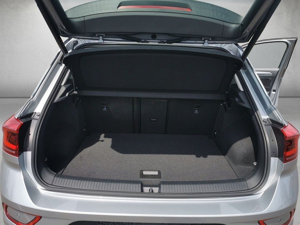 Volkswagen T-Roc 1.5 TSI DSG Style - Samsaru's Car Outlet