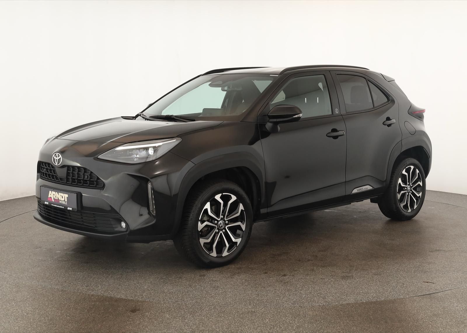 Toyota Yaris Cross CVT Team D LED Navi SHZ iACC Kam 17"