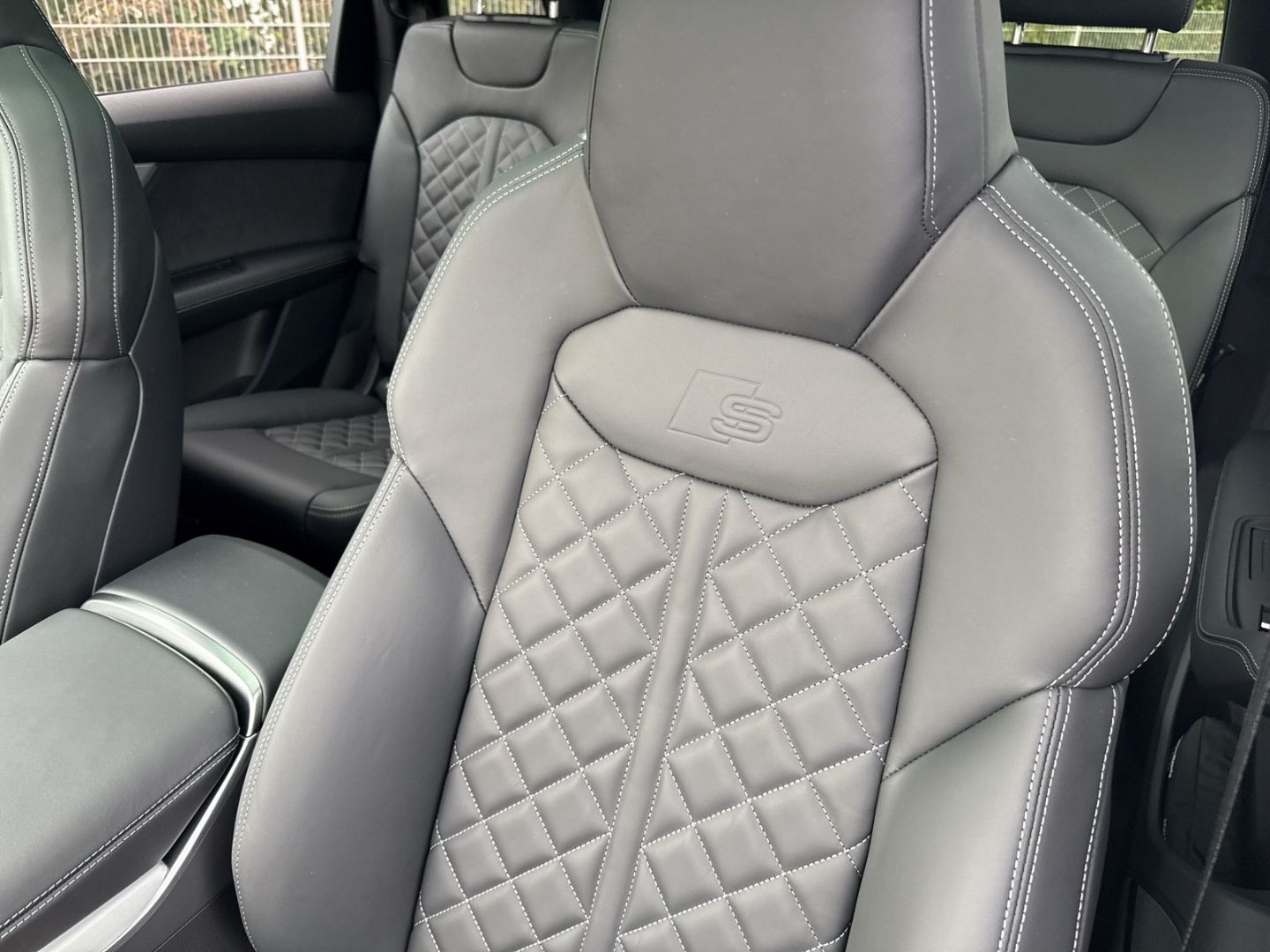Audi Q7 55 TFSI e quattro S-line+AHK+HUD+PANO+B&O+KAM