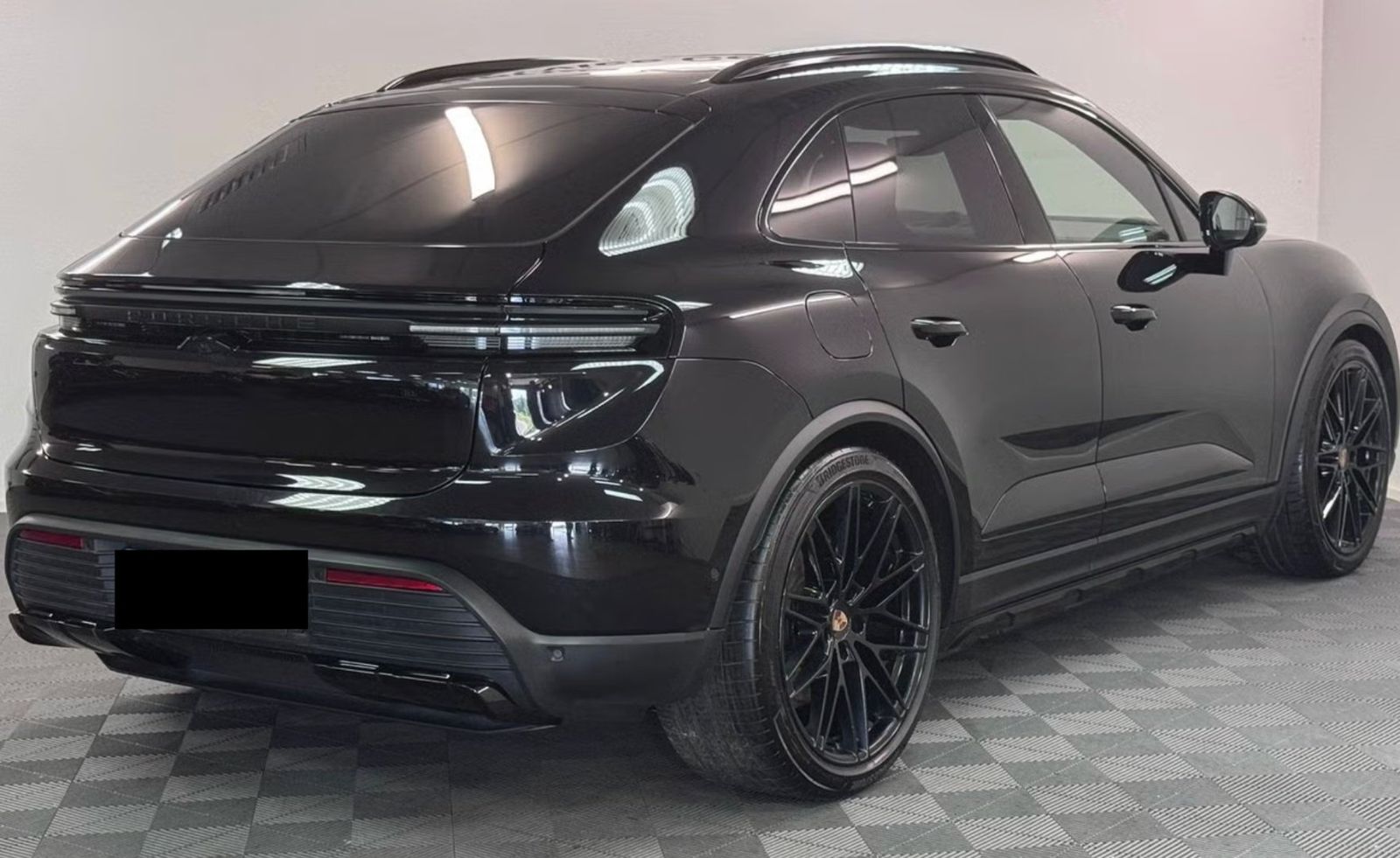 Porsche Macan Electric AHK*360°*LED MATRIX Scheinwerfer