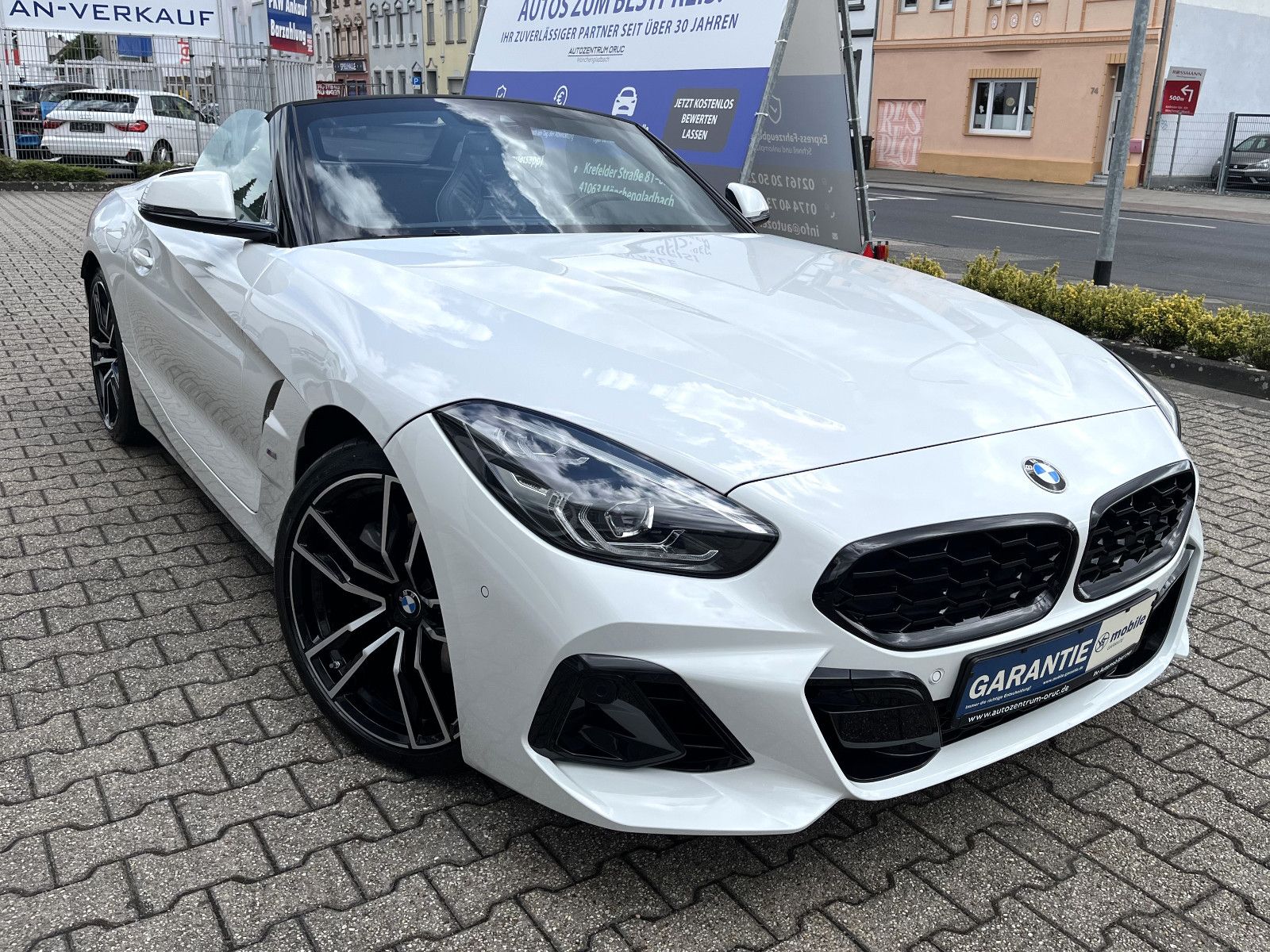 BMW Z4 sDrive20i M Sport - Samsaru's Car Outlet