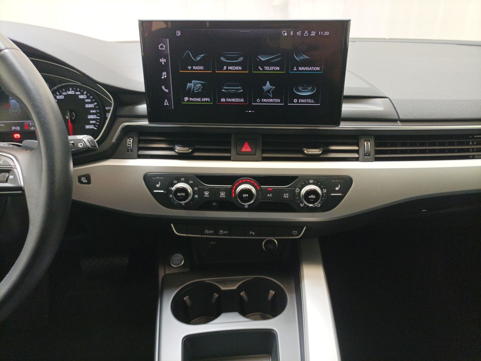 Audi A4 35 2.0 TDI Avant - Samsaru's Car Outlet