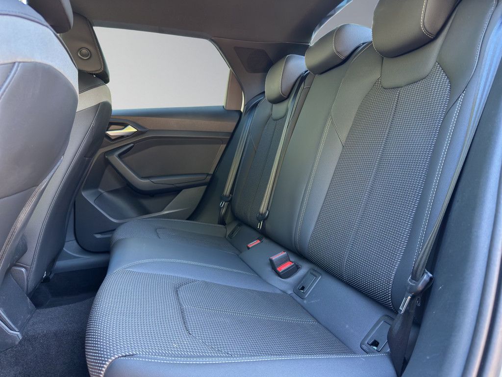 Audi A1 Sportback 35 1.5 TFSI S-tronic S line LED ACC