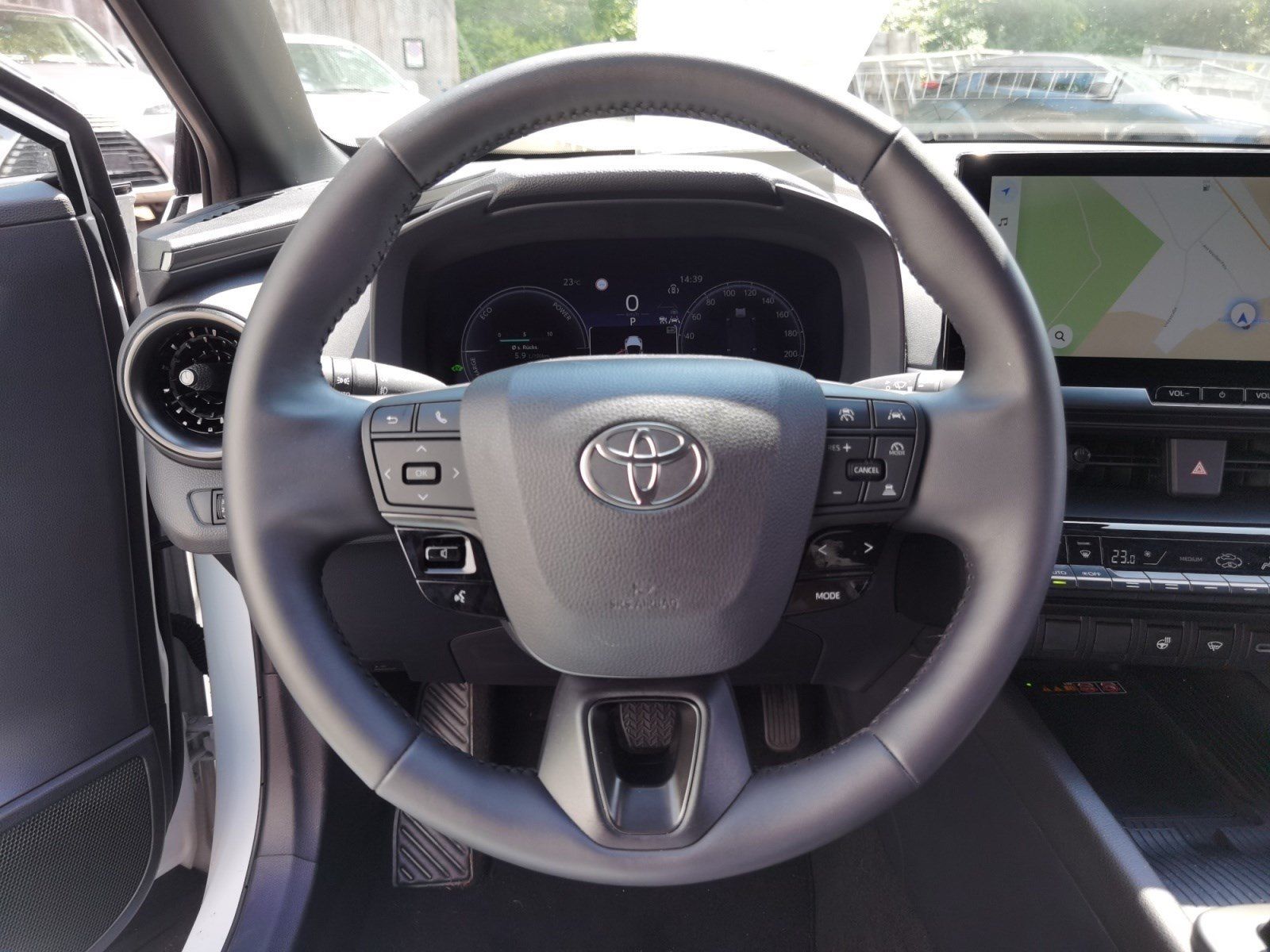 Toyota C-HR 1.8 Hybrid FWD - Samsaru's Car Outlet