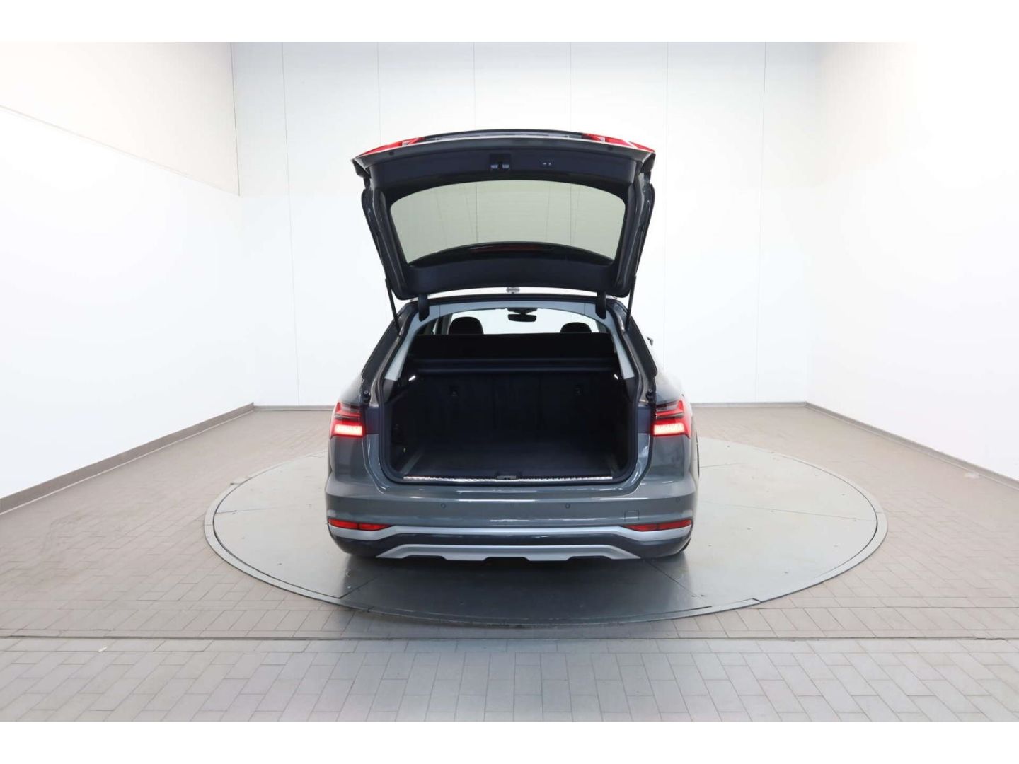 Audi A6 allroad 40 TDI quattro - Samsaru's Car Outlet