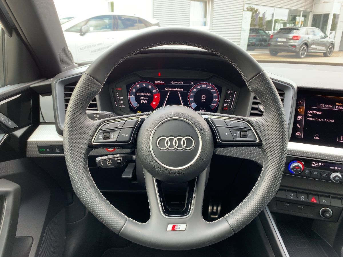 Audi A1 Sportback 30 TFSI S tronic ACC+LED+CarPlay+SH