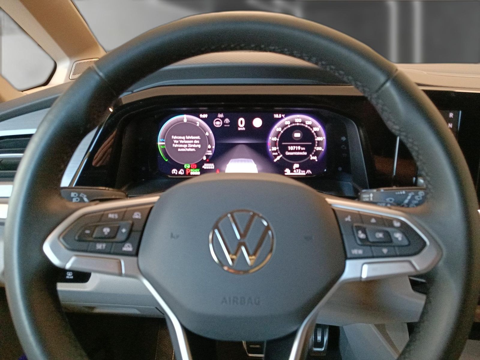 Volkswagen T7 Multivan 1.5 eHybrid Style lang DSG AHK*Leder
