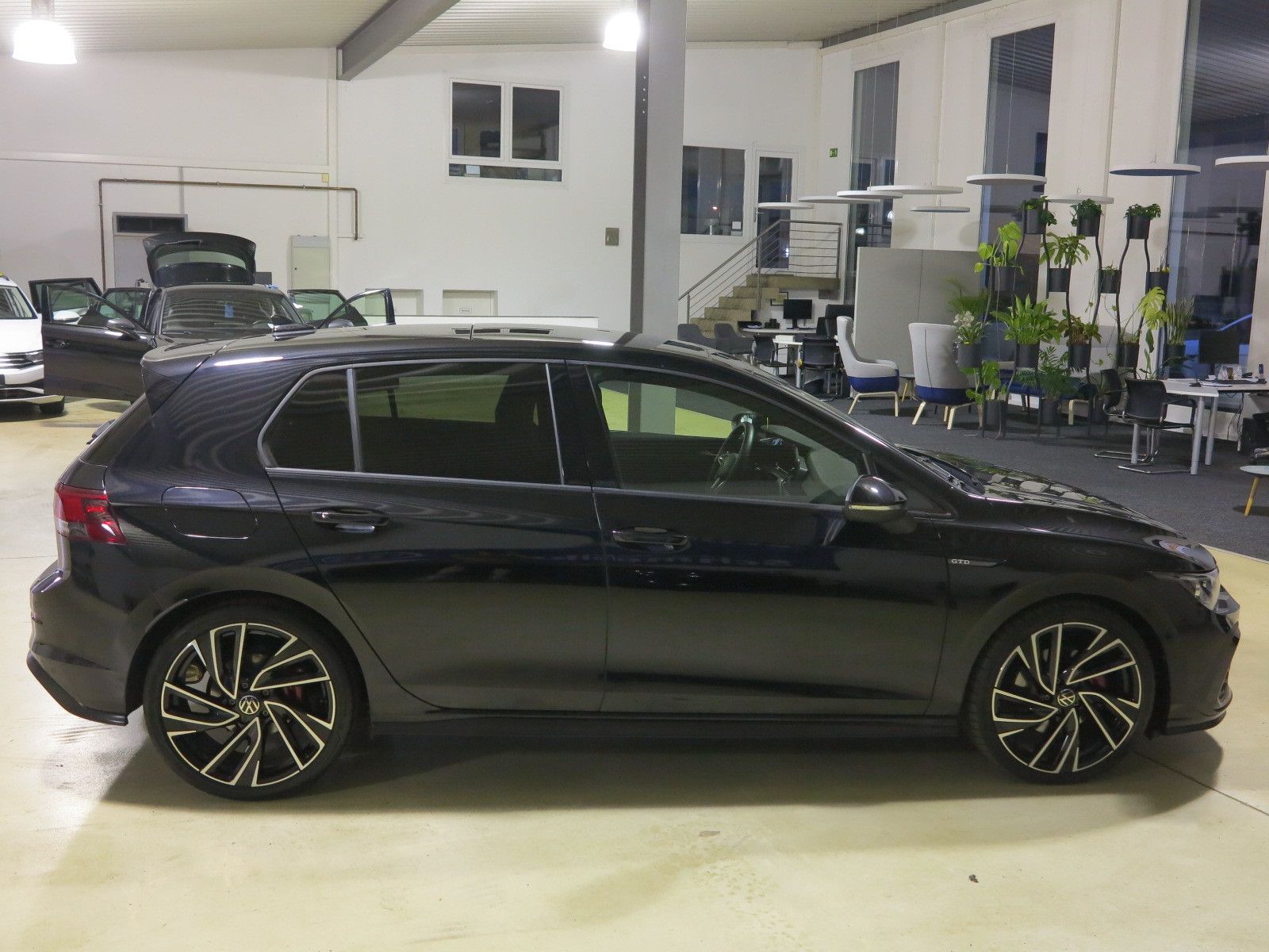 Volkswagen Golf VIII 2.0 TDI SCR DSG7 GTD eSAD Navi LM19