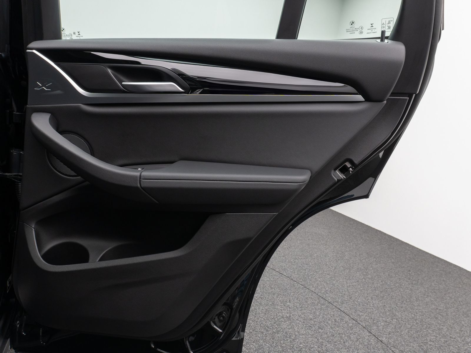 BMW X3 xD30e Sport - Samsaru's Car Outlet